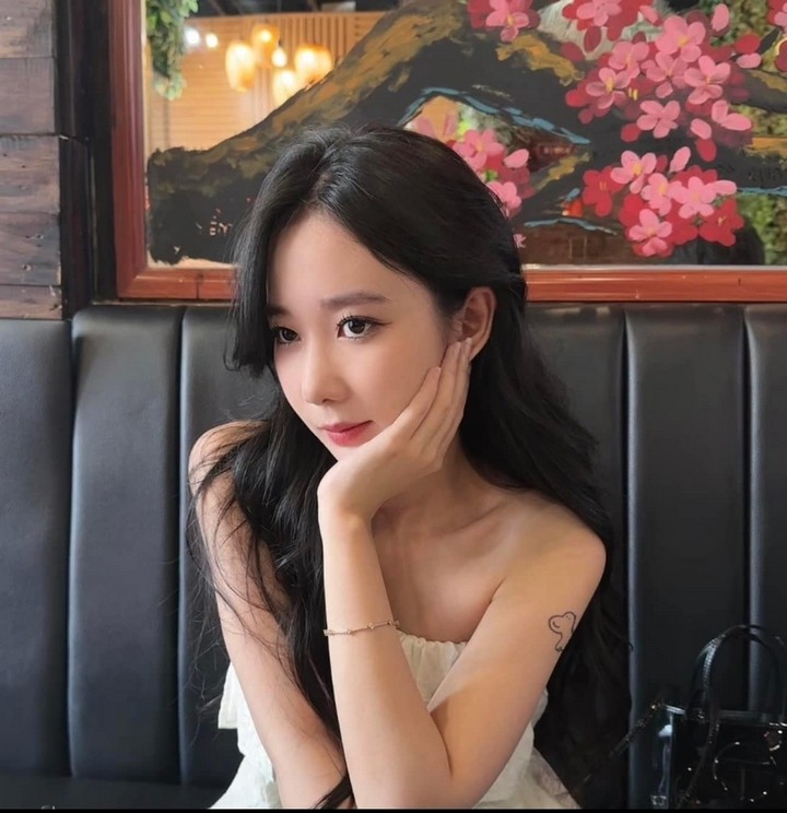 Drama giữa ViruSs và hot streamer Hana