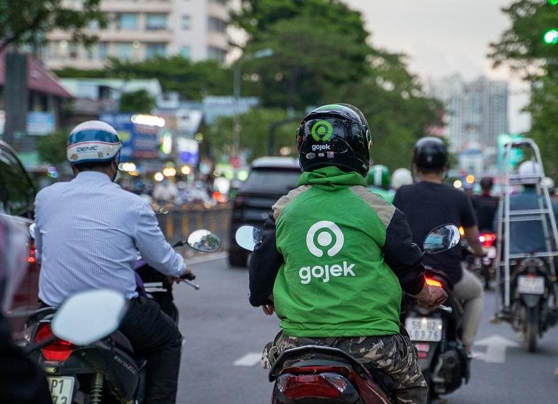 Gojek rút khỏi Việt Nam: Bác tài choáng váng "không biết nói vợ thế nào" (2)