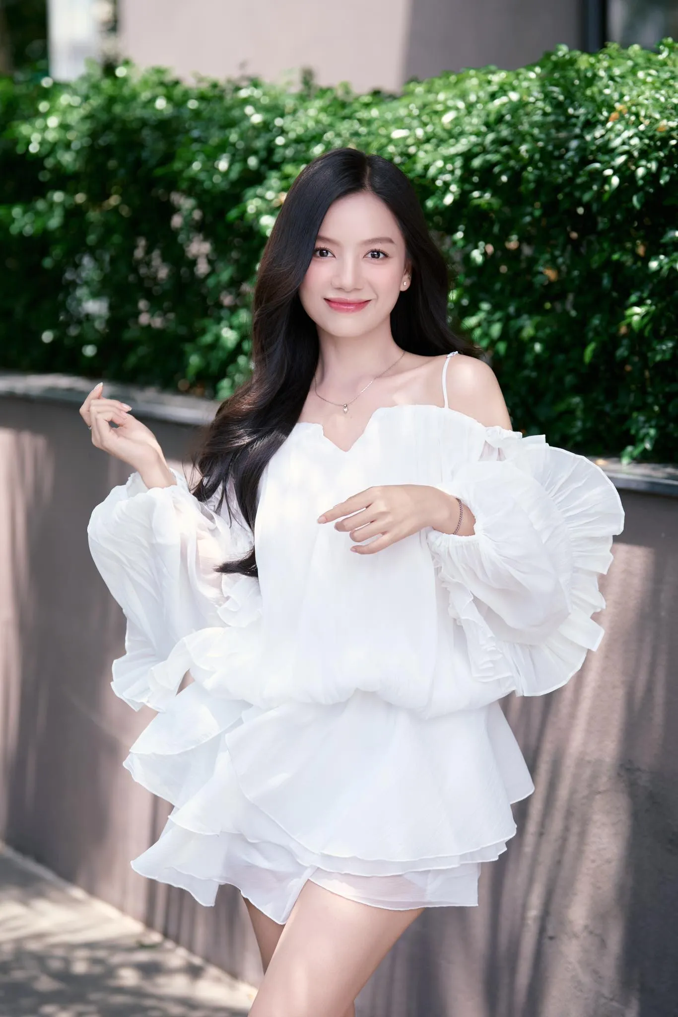 Lê Hạ Anh trong vai nữ chính phim Mưa Đỏ (1)
