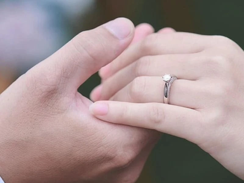 Long-Term Relationship là gì