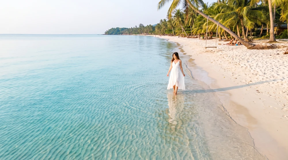 Bãi Sao, Phú Quốc — Nước cạn + cát trắng = fill light tự nhiên